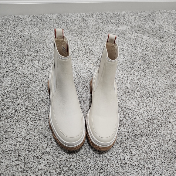 Sorel Brex Leather Chelsea Boots - Picture 7 of 11